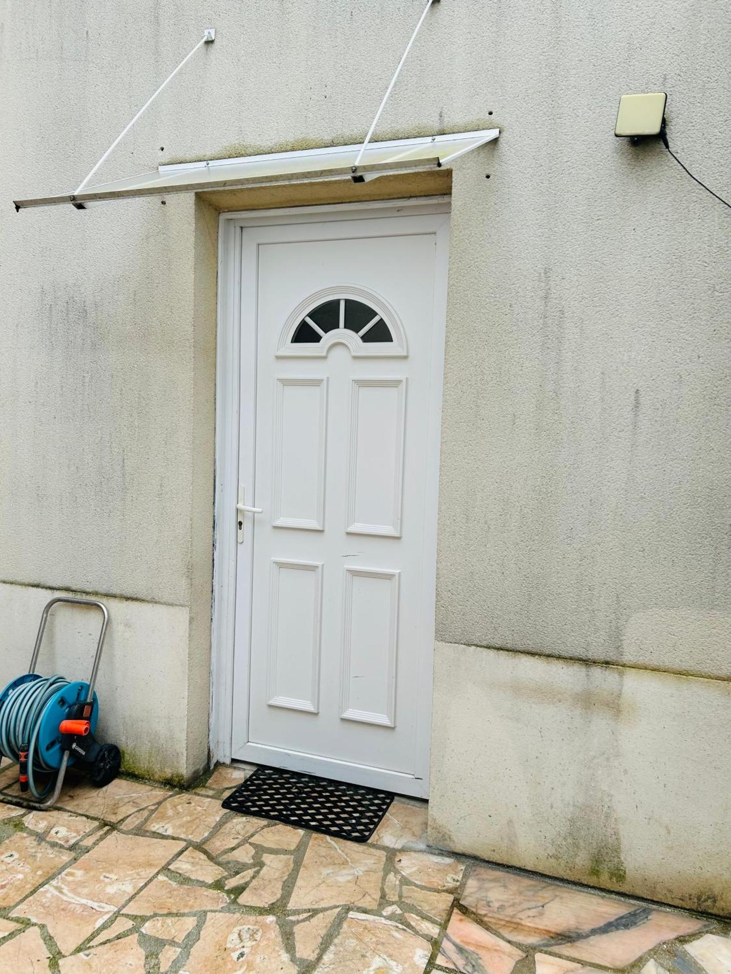 Cozy Apartment Bussy-Saint-Georges Luaran gambar
